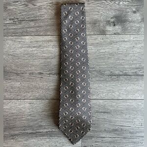 Geoffrey Beene Men’s Neck Tie Geometric Black Cream Silk Workwear Dressy Formal